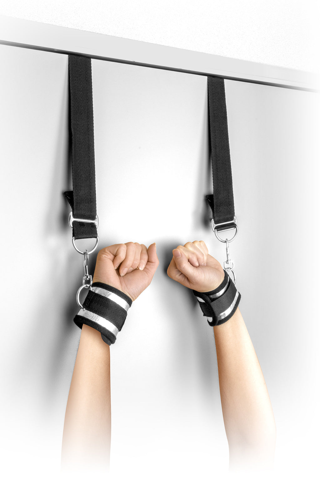 Menottes de suspension pour porte
